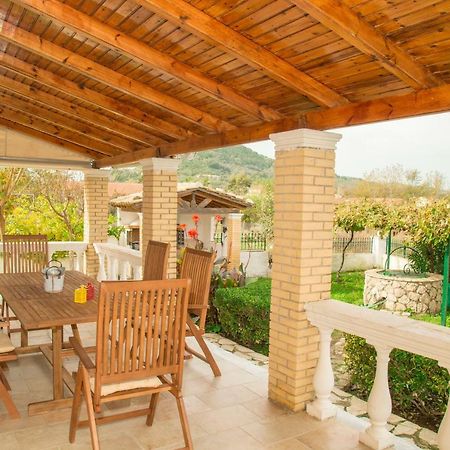 ארמונס Countryside Villa Lisa מראה חיצוני תמונה