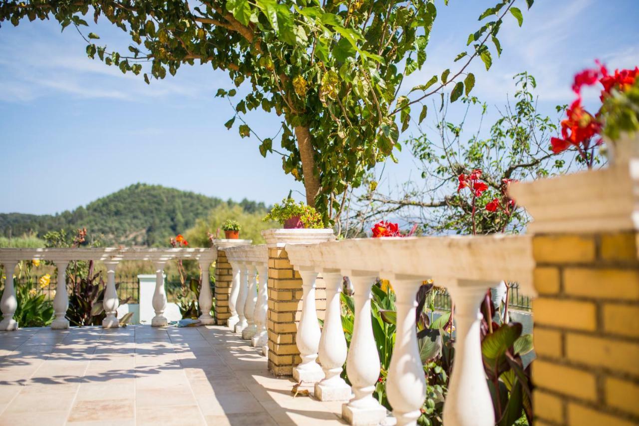 ארמונס Countryside Villa Lisa מראה חיצוני תמונה
